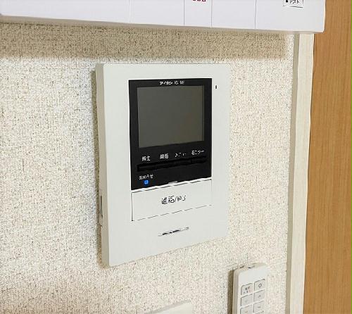 セキュリティ　モニター付きインターホン