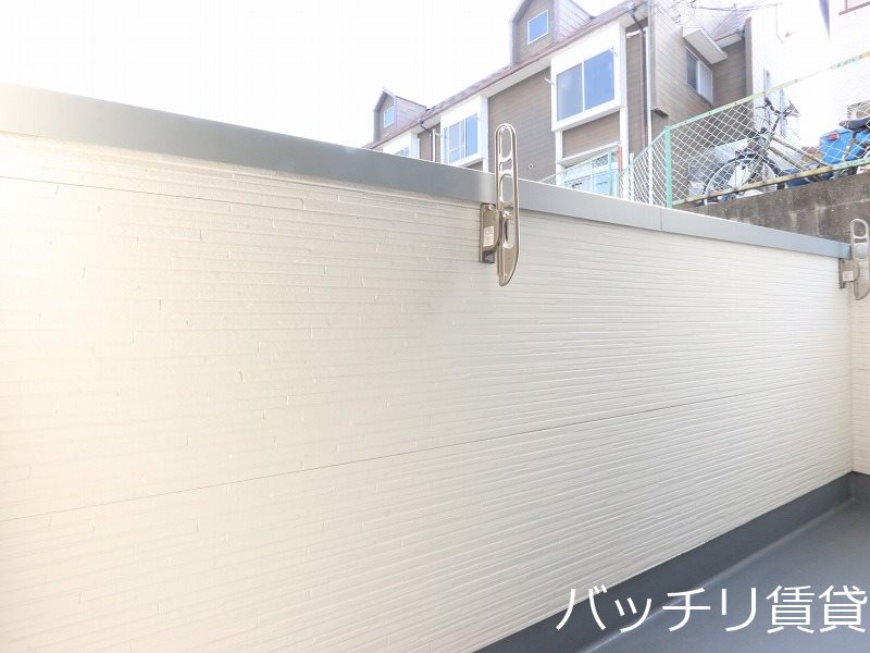 バルコニー　建設中の為、現状優先。類似タイプ