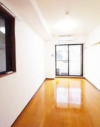 居室・リビング　別部屋の写真を使用しております。