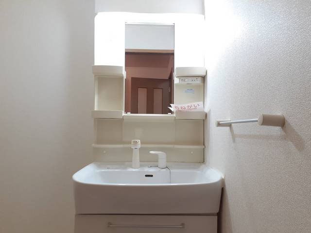 洗面設備　忙しい朝には欠かせない洗面所です