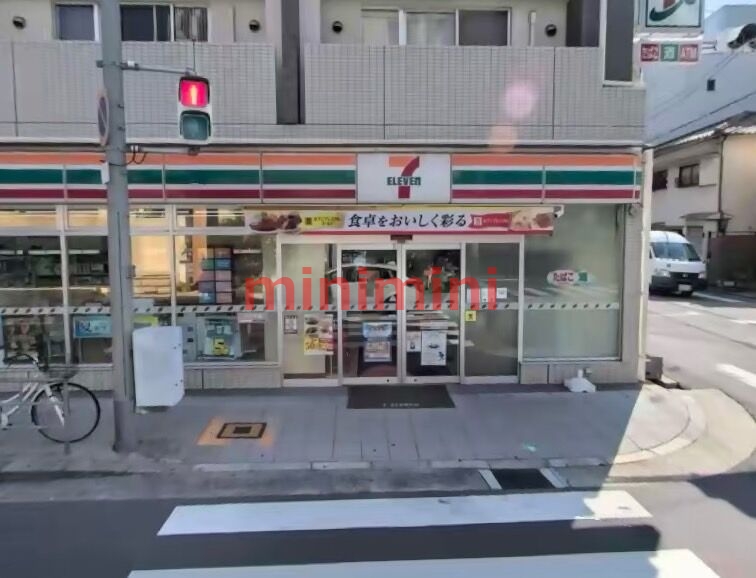 コンビニ　セブンイレブン大阪小松2丁目店（コンビニ）まで201m