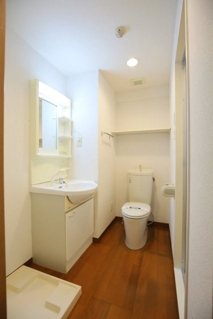 トイレ　※同じ間取り別号室参考写真 　現状優先