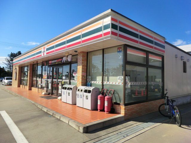 コンビニ　セブン-イレブン浜松赤松坂店（コンビニ）まで740m