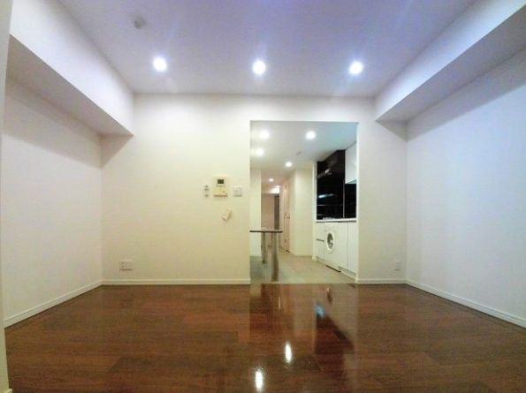 居室・リビング　☆明るい居間☆