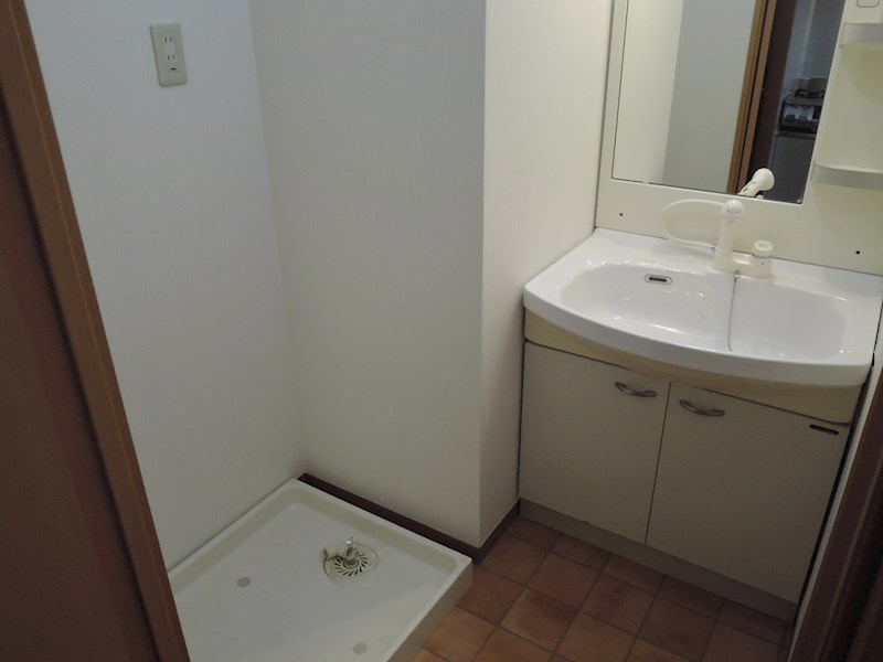 洗面設備　大きめボウルで使いやすいドレッサー！