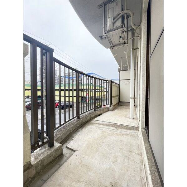 バルコニー　こちらの物件はMODE不動産なら割引対象の１部屋です。