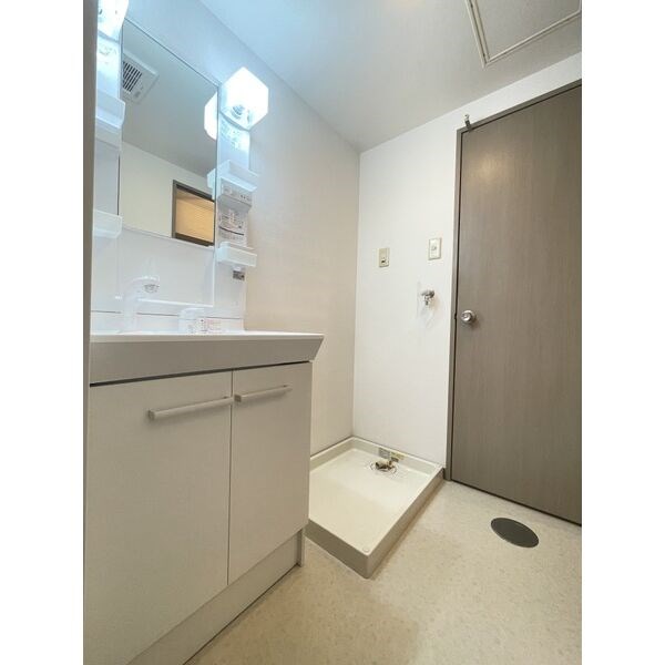洗面設備　こちらの物件はMODE不動産なら割引対象の１部屋です。