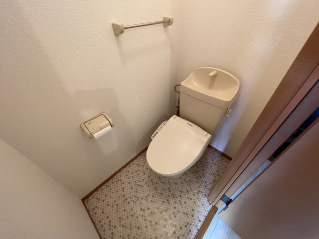 トイレ　温水洗浄暖房便座でオススメ！