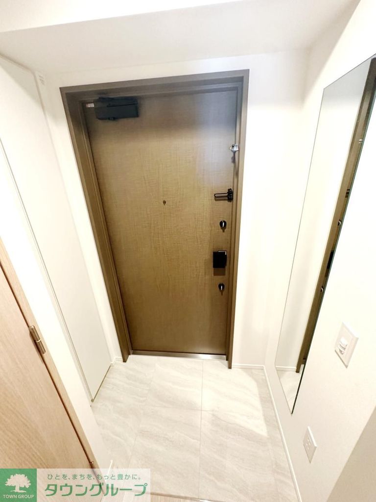 玄関　★タウンハウジング大井町店取り扱い物件★