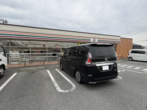 コンビニ　セブンイレブン 八代田中西町店（コンビニ）まで580m