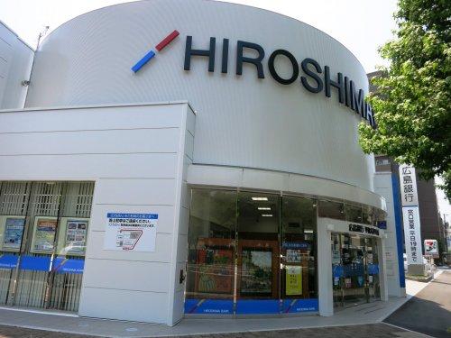 銀行　広島銀行平和大通り支店（銀行）まで411m