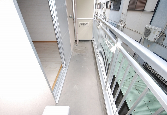 バルコニー　バルコニー