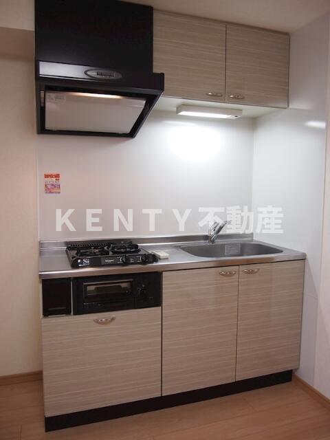 キッチン　コンパクトなキッチンで掃除もラクラク