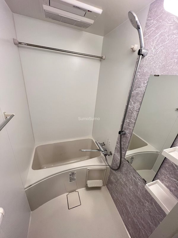 バス・シャワールーム　お風呂です