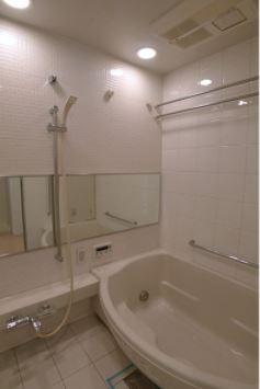 バス・シャワールーム　バス