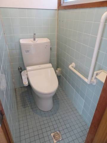 トイレ　洗浄便座