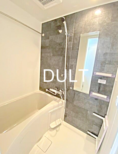 バス・シャワールーム　バスルームです。