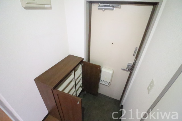 玄関　※前回募集時の写真です