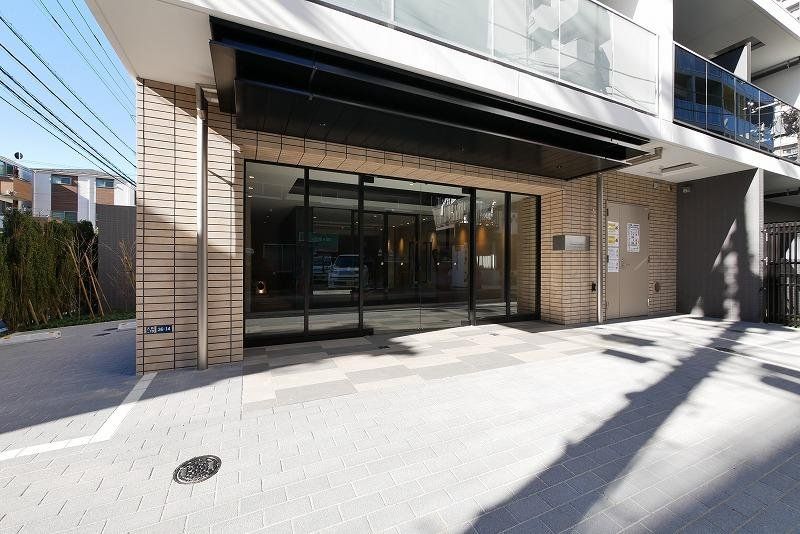 エントランス　エントランス