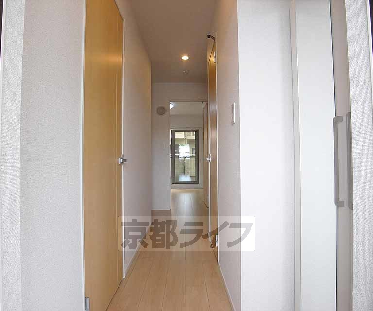 その他部屋・スペース　きれいな廊下ですね。