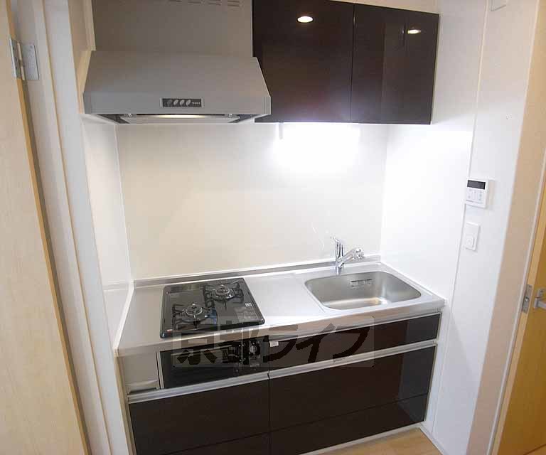 キッチン　システムキッチン搭載です。