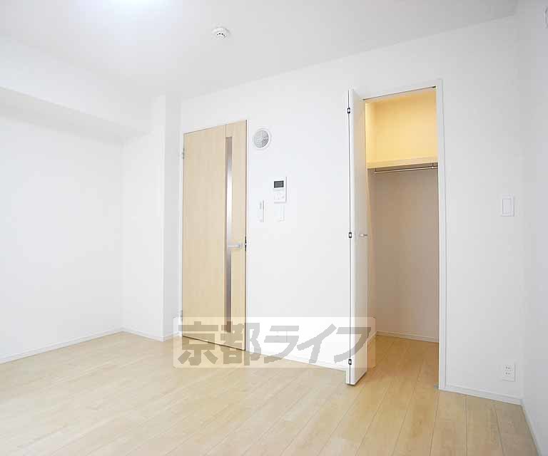 居室・リビング　きれいなお部屋です。