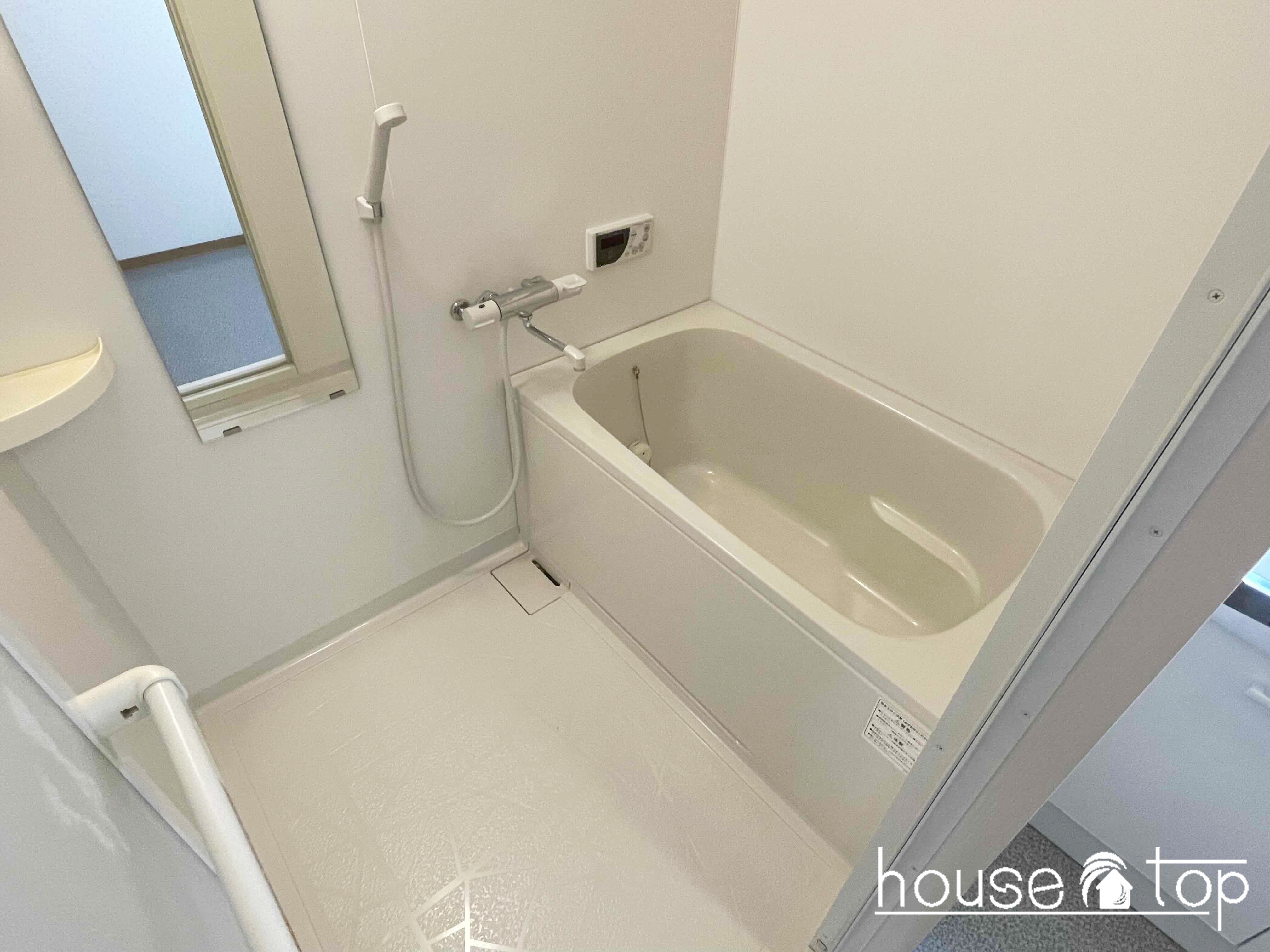 バス・シャワールーム　平成29年2月に新調済み！追炊き給湯完備♪