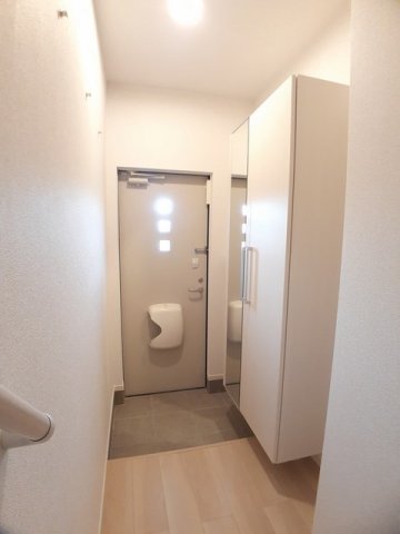 玄関　シンプルで使いやすい玄関です