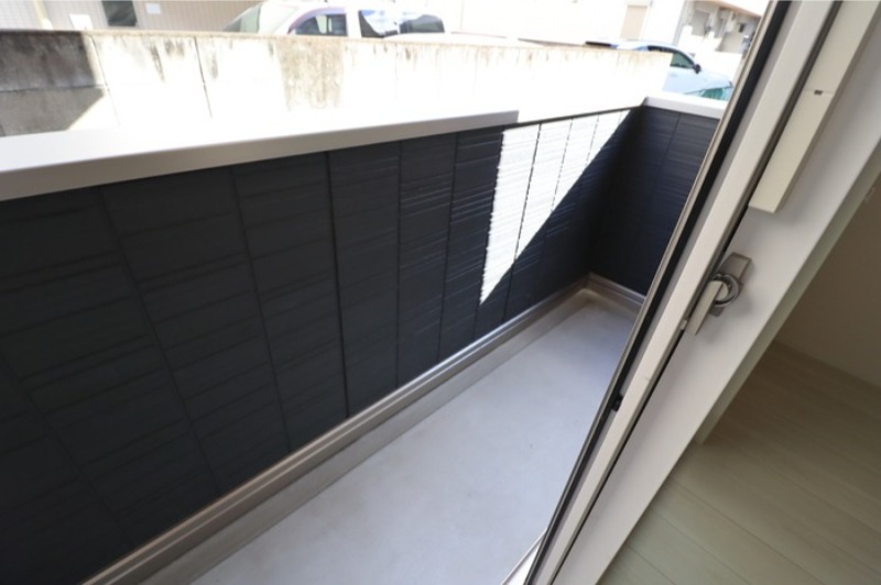 バルコニー　図面と現状に相違がある場合には現状を優先