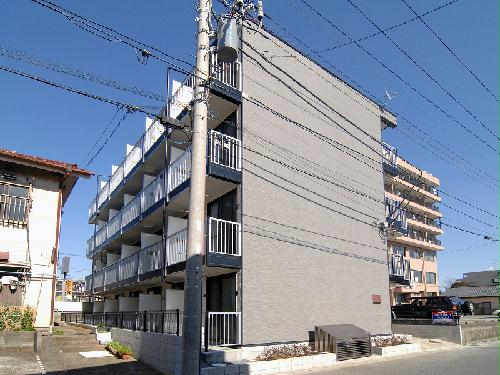 建物外観　人気のベランダ付き♪