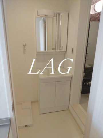 洗面設備　洗面台です。