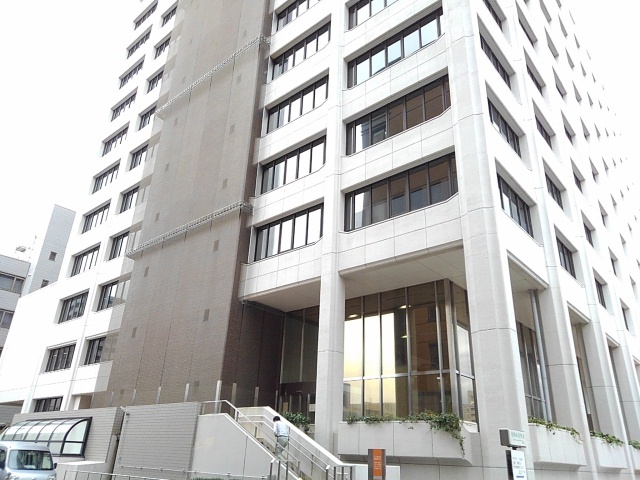 役所　四日市市市役所（役所）まで800m