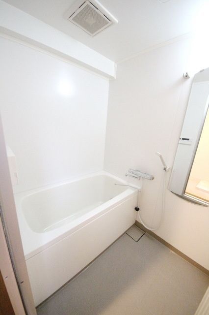 バス・シャワールーム　※別部屋参考写真