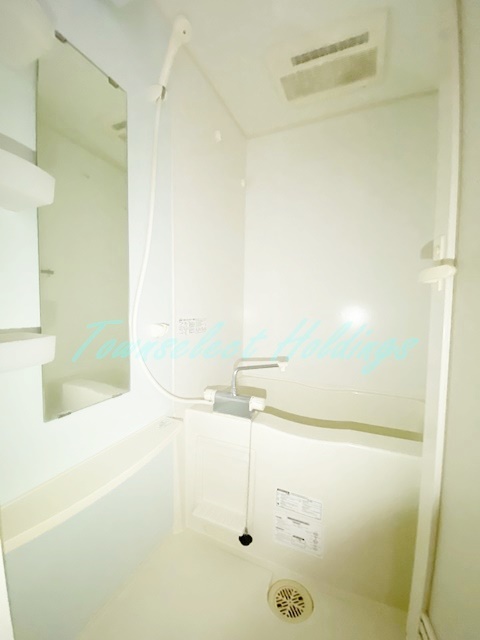 バス・シャワールーム　清潔感のあるお風呂です♪