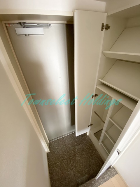 玄関　お履き物が多い方にもおすすめ♪