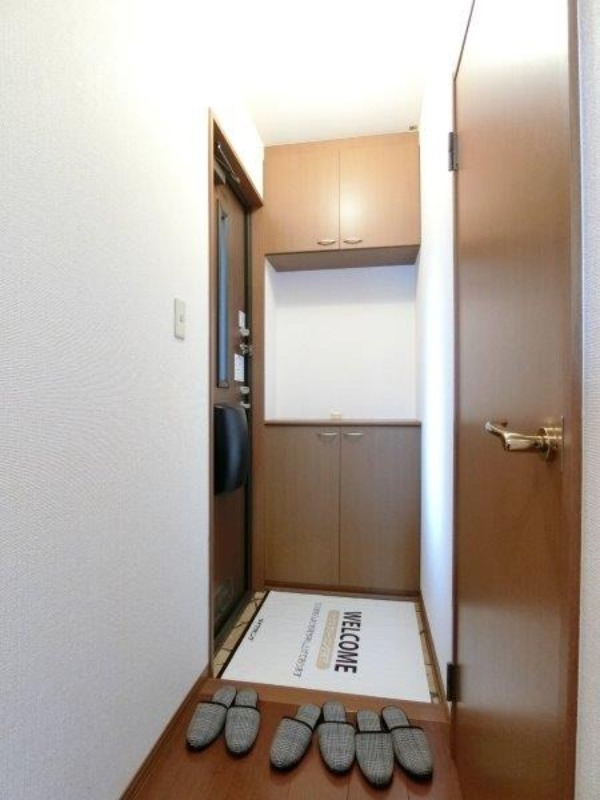 玄関　図面と現状に相違がある場合には現状を優先