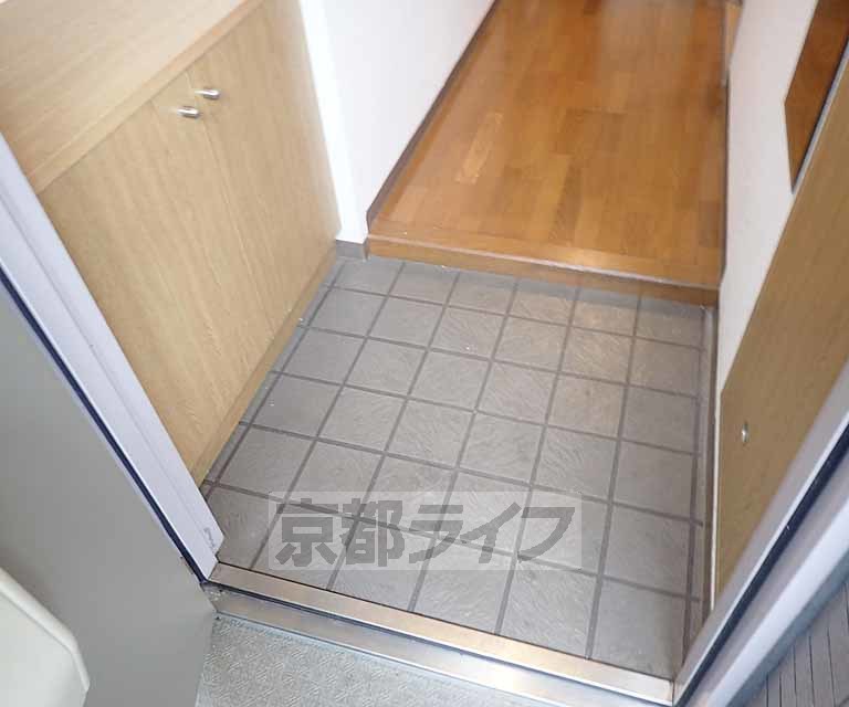 玄関　シューズボックス付いてます。