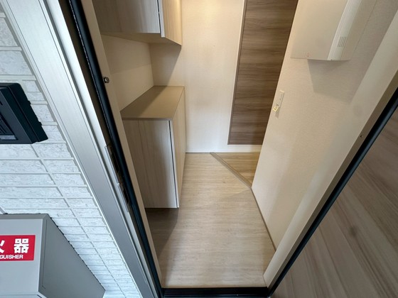 玄関　※別部屋の写真です