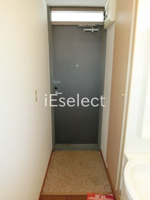 玄関　シューズボックスございます