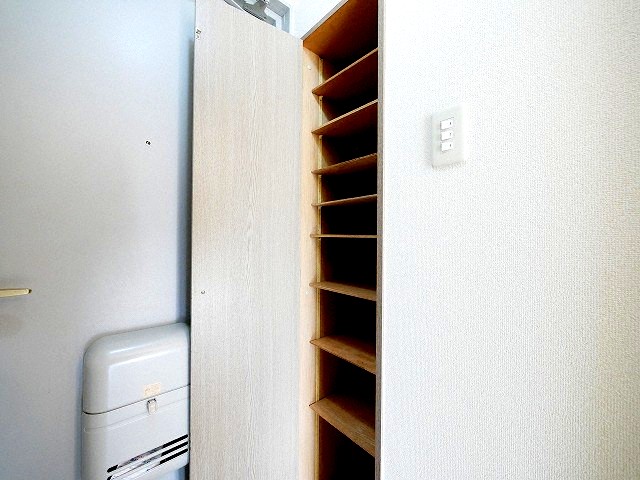 玄関　☆シューズボックス完備☆