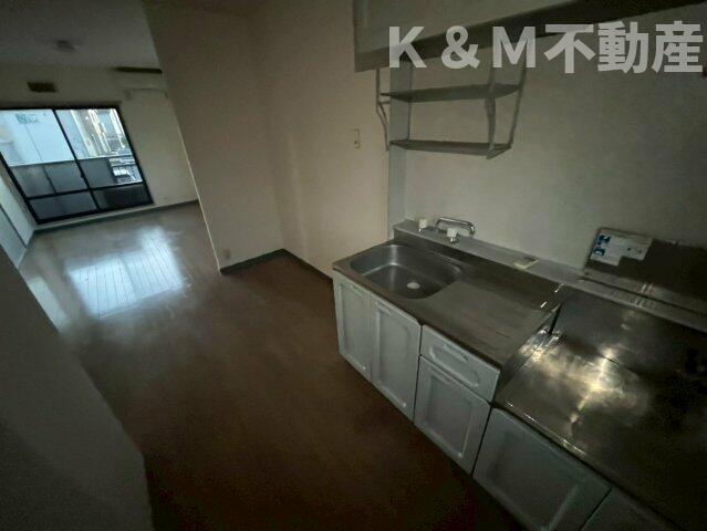 キッチン　コンパクトなキッチンで掃除もラクラク