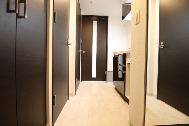 玄関　※別室の参考写真の為、現況優先です。