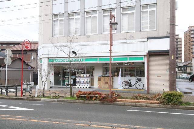 コンビニ　ローソンストア１００　尾頭橋店（コンビニ）まで300m