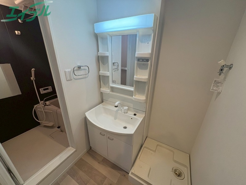 洗面設備　同物件別室写真