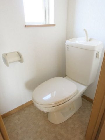 トイレ　ゆったりとした空間のトイレです