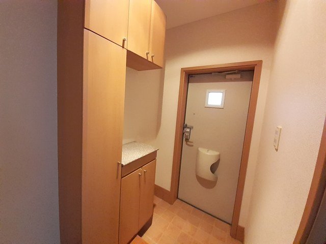 玄関　収納もある玄関です