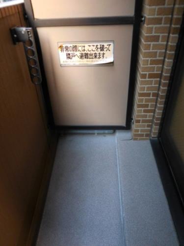 バルコニー　※別部屋の参考写真です。