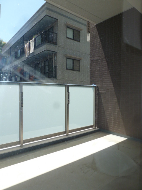バルコニー　同仕様別号室の写真です。