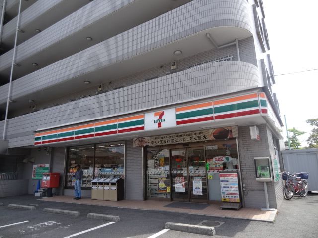 コンビニ　セブンイレブン（コンビニ）まで190m
