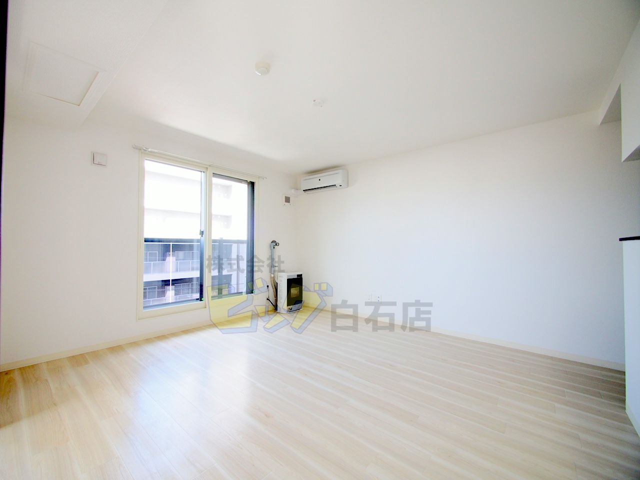 居室・リビング　日当たり良好で明るいリビングです♪